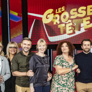 Exclusif - Valerie Trierweiler, Christine Bravo, Caroline Diament, Jeanfi Janssens, Chantal Ladesou, Valerie Mairesse, Pablo Mira, Paul El Karhat, Laurent Ruquier, Bernard Mabille - Enregistrement de l'émission "Les Grosses Têtes" sur France 2. © Jack Tribeca / Bestimage