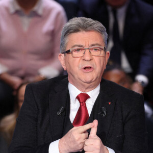 Jean-Luc Mélenchon - Les candidats à l'élection présidentielle sont sur le plateau de l'émission "La France face à la guerre" sur TF1 le 14 mars 2022. © Laurent Vu / Pool / Bestimage 