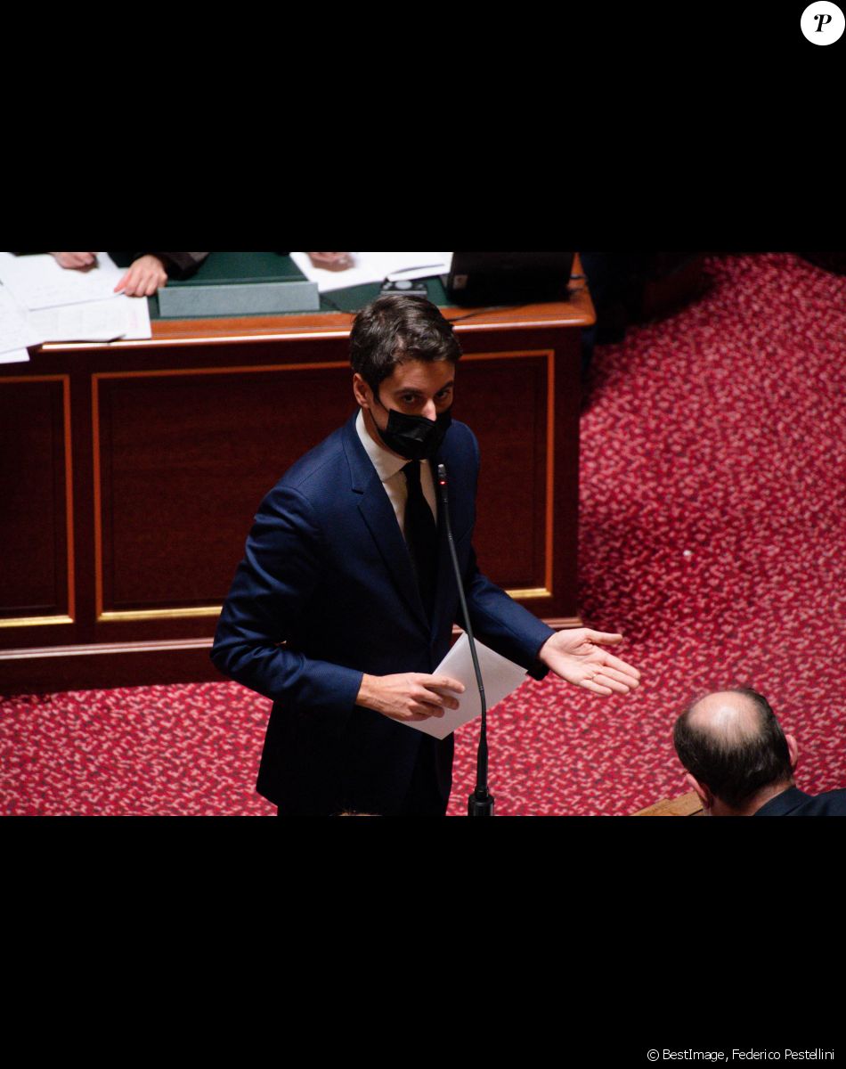 Gabriel Attal (secrétaire d Etat auprès du Premier ministre - porte parole du gouvernement) - Questions d'actualité au Gouvernement. Paris. Le 12 janvier 2022