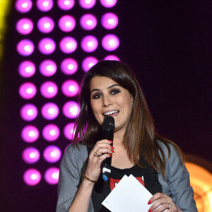 Karine Ferri - Les 12 finalistes de 'The Voice' saison 4 chantent pour l'association "Tout Le Monde Chante Contre Le Cancer" pour les enfants malades à Disneyland Paris le 29 mars 2015.