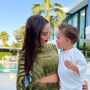 Nabilla Benattia et son fils Milann