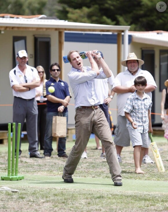 Le prince William en Australie, rend visite aux habitants de Flowerdale, dont certaines habitations ont été dévastées par un incendie l'an dernier. 21/10/2010