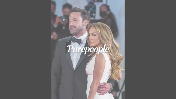 Jennifer Lopez et Ben Affleck  fiancés ? Elle dévoile une bague qui en dit long