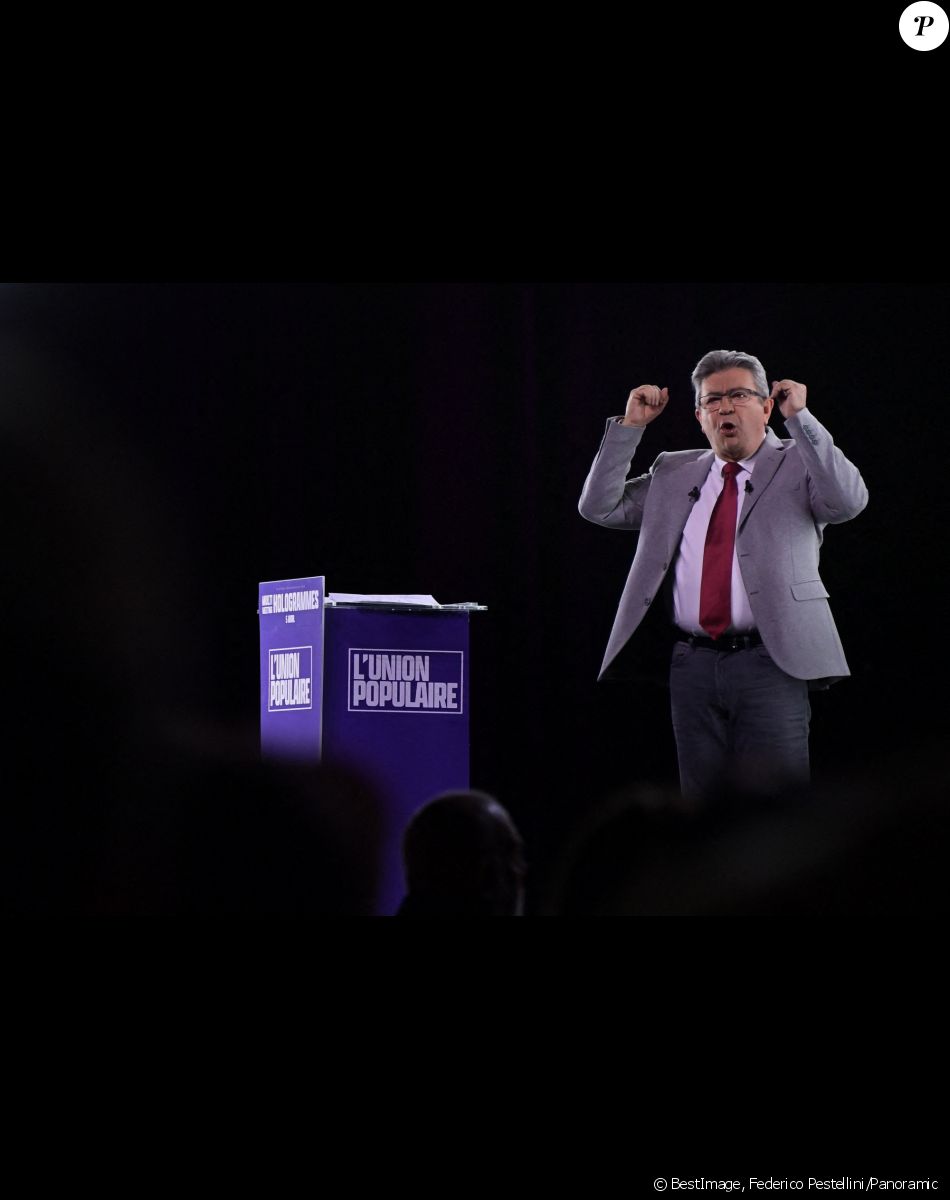 Jean-Luc Mélenchon, candidat du parti La France Insoumise (LFI) à l'élection présidentielle 2022, lors d'un meeting à Lille, France, le 5 avril 2022