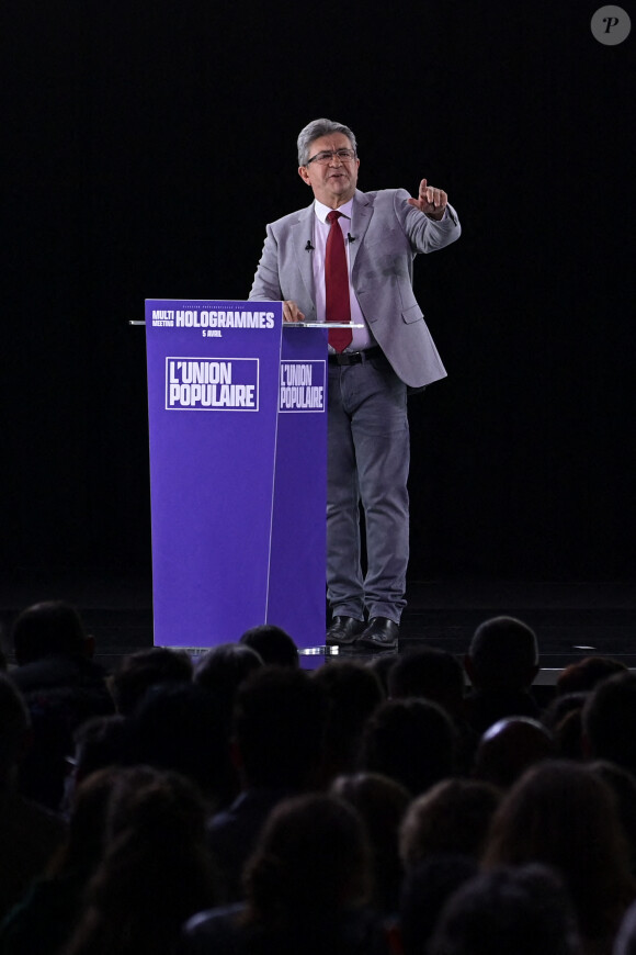 Jean-Luc Mélenchon, candidat du parti La France Insoumise (LFI) à l'élection présidentielle 2022, lors d'un meeting à Lille, France, le 5 avril 2022