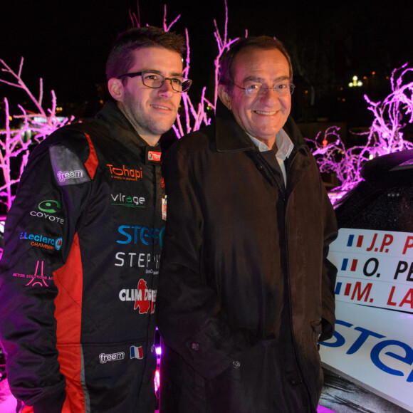 Jean-Pierre Pernaut et son fils Olivier Pernaut - Présentation de la nouvelle voiture de Margot Laffite, Jean-Pierre et Olivier Pernaut pour le trophée Andros à Paris. La compagnie des Bateaux-Mouches est leur partenaire officiel. © Lionel Urman / Bestimage