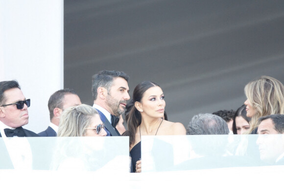 Exclusif - Eva Longoria et son mari José Antonio Baston - Les invités lors de la cérémonie de mariage de Brooklyn Beckham et Nicola Peltz à Palm Beach en Floride le 9 avril 2022. 