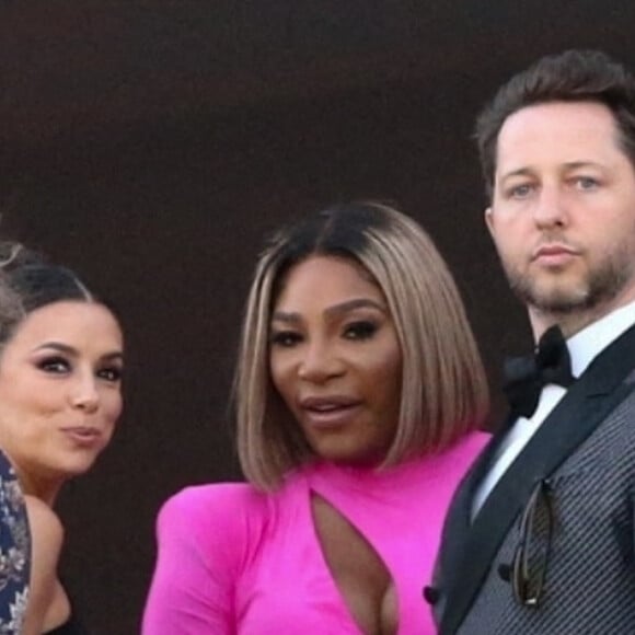 Eva Longoria, Serena Williams - Les invités lors de la cérémonie de mariage de Brooklyn Beckham et Nicola Peltz à Palm Beach en Floride le 9 avril 2022. 