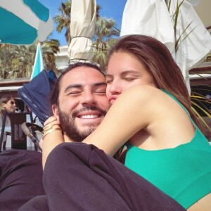 Thylane Blondeau et son chéri Benjamin Attal profite d'une pause câline au soleil @ Instagram / Thylane Blondeau