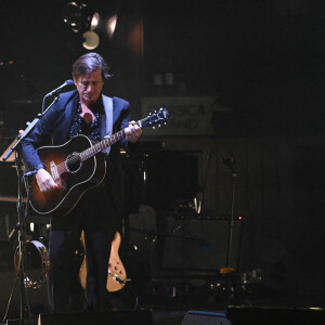 Jacques Dutronc et Thomas Dutronc - Showcase de la tournée "Dutronc & Dutronc" au Centre Evénementiel de Courbevoie, le 11 avril 2022. © Coadic Guirec/Bestimage