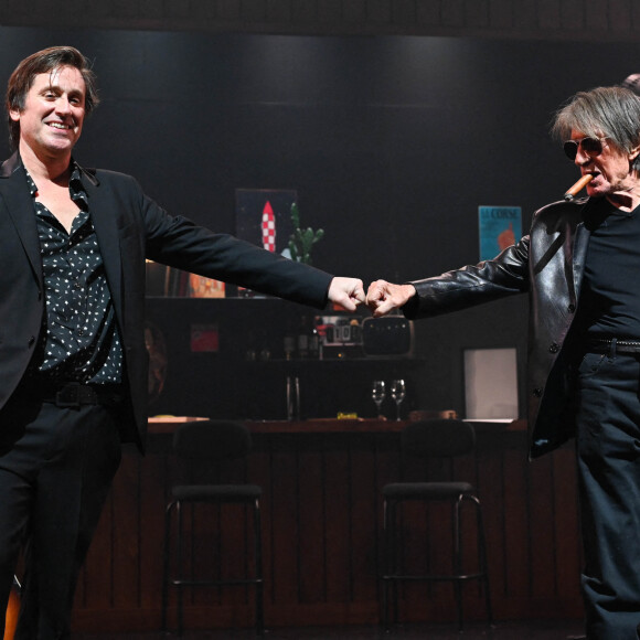 Jacques Dutronc et Thomas Dutronc - Showcase de la tournée "Dutronc & Dutronc" au Centre Evénementiel de Courbevoie, le 11 avril 2022. © Coadic Guirec/Bestimage