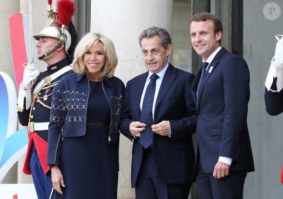 Brigitte Macron, Nicolas Sarkozy, Emmanuel Macron - Le président de la République française a reçu les membres de la délégation française de Paris2024 ainsi que ses deux prédécesseurs au palais de l'Elysée à Paris, France, le 16 septembre 2017