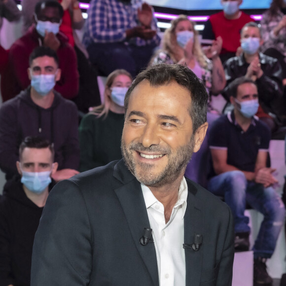 Exclusif - Bernard Montiel - Pendant l'émission TPMP (Touche Pas à Mon Poste) présentée en direct par C.Hanouna le 13/12/21 en direct sur C8, Paris le 13 décembre 2021. © Jack Tribeca / Bestimage 