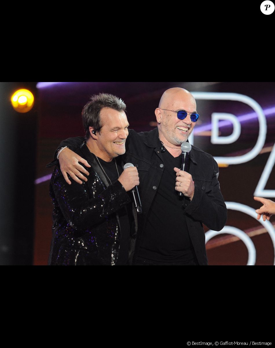 Exclusif - No Web - No Tabloids - Axel Bauer et Pascal Obispo - Enregistrement de l'émission "Duos Mystères" à la Seine Musicale à Paris, diffusée le 20 août sur TF1. © Gaffiot-Moreau / Bestimage