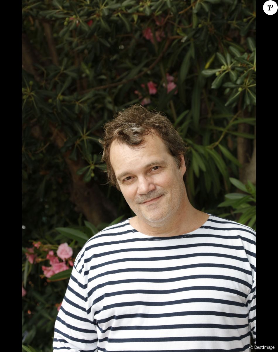 Axel Bauer - People à la journée de l'association "Enfant Star & Match" au Tennis de la Roseraie à Antibes le 8 juillet 2016. Née à Antibes il y a 10 ans, l'association Nationale Enfant Star et Match a pour but d'amener les enfants gravement malades à la pratique du Sport.