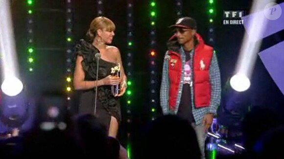 Pharrell Williams remet un prix d'honneur (et surprise) à Beyoncé !