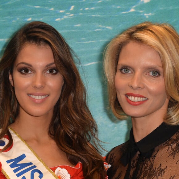 Iris Mittenaere, Miss France 2016 et Sylvie Tellier - Iris Mittenaere, Miss France 2016, visite le stand de l'ile de la Réunion au salon Top Resa 2016 à Paris le 20 septembre 2016. © Veeren / Bestimage