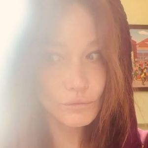 Carla Bruni se transforme en carpe pour Pâques, Instagram