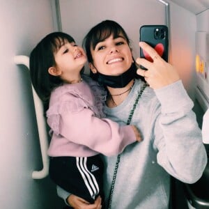 Alizée avec sa fille Maggy.