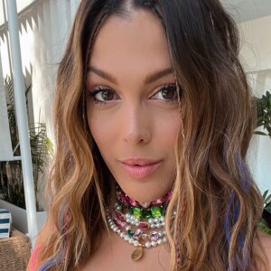 Iris Mittenaere lors du dernier jour du premier week-end de Coachella. Le 17 avril 2022.