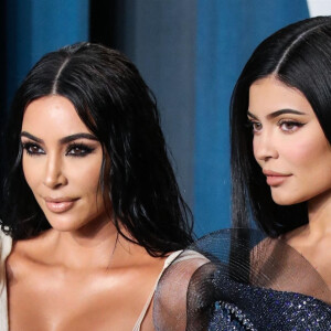 Kim Kardashian West, Kylie Jenner - Photocall de la soirée Vanity Fair en marge de la 92ème cérémonie des Oscars 2020 au Wallis Annenberg Center for the Performing Arts à Los Angeles le 9 février 2020.
