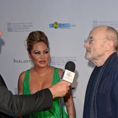Phil Collins avec sa femme Orianne au photocall de la soirée de gala "Dreaming on the Beach" à Miami, le 15 novembre 2018. 