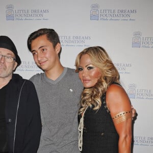 Phil Collins avec son fils Nick Collins et sa compagne Orianne Collins à la soirée Little Dreams à Gloria Estefan's Kitchen à Miami, le 20 septembre 2017 