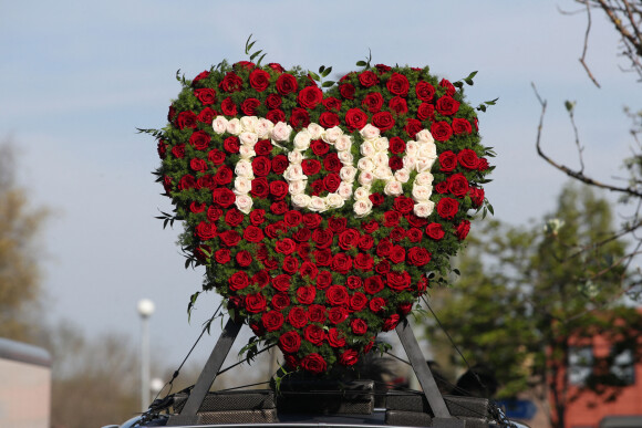 Atmosphère lors des obsèques de Tom Parker du groupe The Wanted en l'église Saint François d'Assise à Orpington, Londres, Royaume Uni, le 20 avril 2022. Le chanteur membre du groupe The Wanted, est décédé à l'âge de 33 ans après avoir reçu un diagnostic de tumeur cérébrale inopérable. 