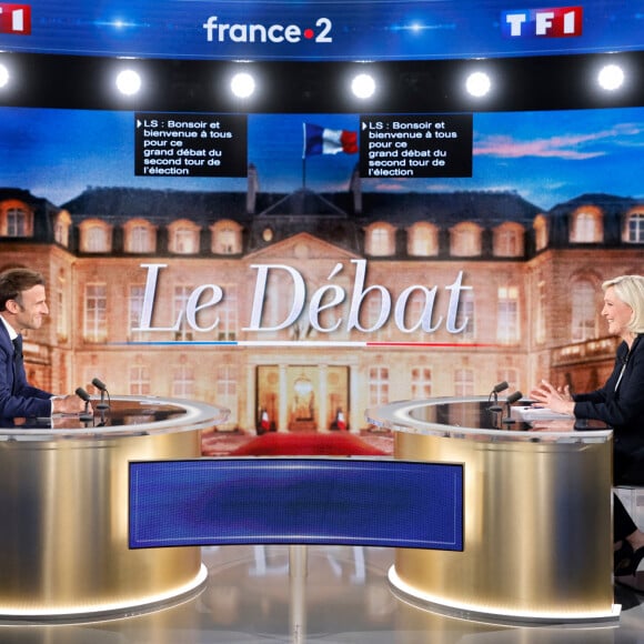 Débat télévisé entre les deux candidats en finale de l'élection présidentielle 2022 Emmanuel Macron pour LREM et Marine Le Pen pour le RN le 20 avril 2022.