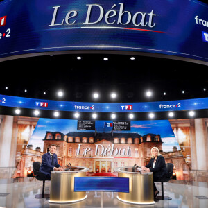 Débat télévisé entre les deux candidats en finale de l'élection présidentielle 2022 Emmanuel Macron pour LREM et Marine Le Pen pour le RN le 20 avril 2022.