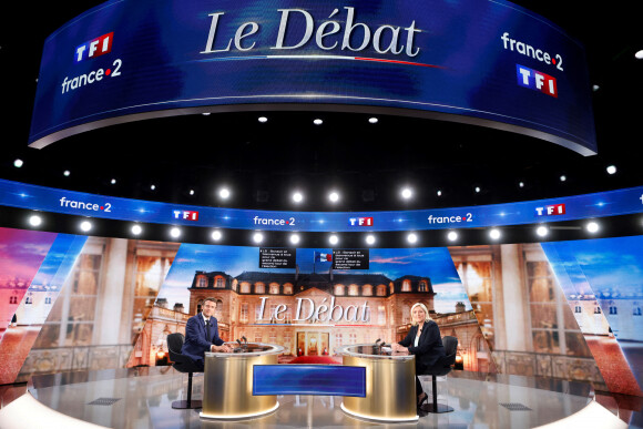 Débat télévisé entre les deux candidats en finale de l'élection présidentielle 2022 Emmanuel Macron pour LREM et Marine Le Pen pour le RN le 20 avril 2022.