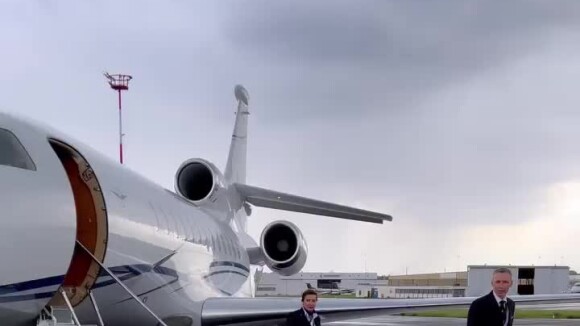 Sur Instagram, Saïd Boussif a également partagé des vidéos du jet partagé avec Vitaa dans lequel ils ont embarqué à l'aéroport du Bourget à Paris. 