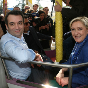 Marine Le Pen et Florian Philippot en visite à la Foire du Trône, porte Dorée, à Paris, France, le 7 avril 2017. © JLPPABestimage 