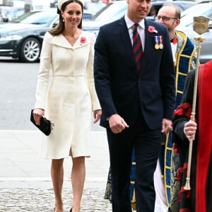 Le prince William, duc de Cambridge, et Catherine (Kate) Middleton, duchesse de Cambridge, assistent à un service à l'abbaye de Westminster commémorant l'Anzac Day à Londres, le 25 avril 2022. 