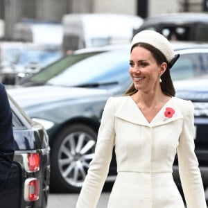 Catherine (Kate) Middleton, duchesse de Cambridge, assiste à un service à l'abbaye de Westminster commémorant l'Anzac Day à Londres, le 25 avril 2022.