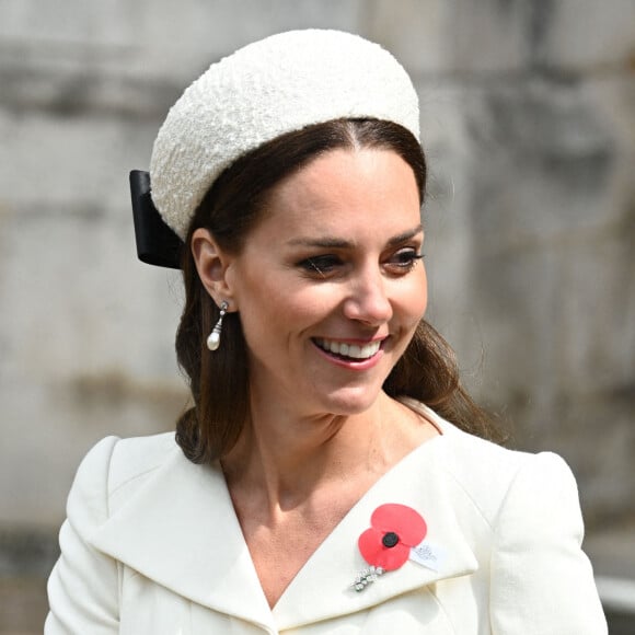Catherine (Kate) Middleton, duchesse de Cambridge, assiste à un service à l'abbaye de Westminster commémorant l'Anzac Day à Londres