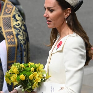 Catherine (Kate) Middleton, duchesse de Cambridge, assiste à un service à l'abbaye de Westminster commémorant l'Anzac Day à Londres, le 25 avril 2022.