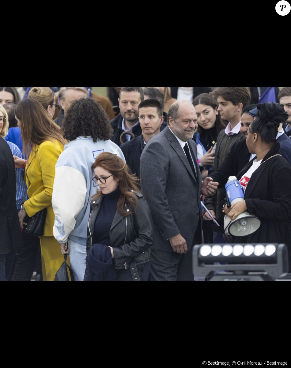Isabelle Boulay et Eric Dupond-Moretti - Le président Emmanuel Macron prononce un discours au Champ de Mars le soir de sa victoire à l'élection présidentielle le 24 avril 2022. © Cyril Moreau / Bestimage
