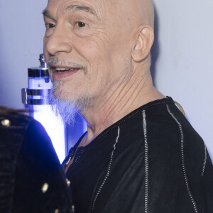 Exclusif - Florent Pagny - Backstage de l'émission spéciale "Unis pour l'Ukraine" à la Maison de la Radio et de la Musique, diffusée en direct sur France 2 et présentée par Nagui et Leïla.Kaddour à Paris le 8 mars 2022. © Cyril Moreau / Jack Tribeca / Bestimage