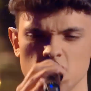 Gautier de l'équipe de Vianney lors des cross-battles de "The Voice" - Émission du 30 avril 2022, TF1