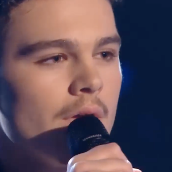 Matteo de l'équipe d'Amel Bent lors des cross-battles de "The Voice" - Émission du 30 avril 2022, TF1