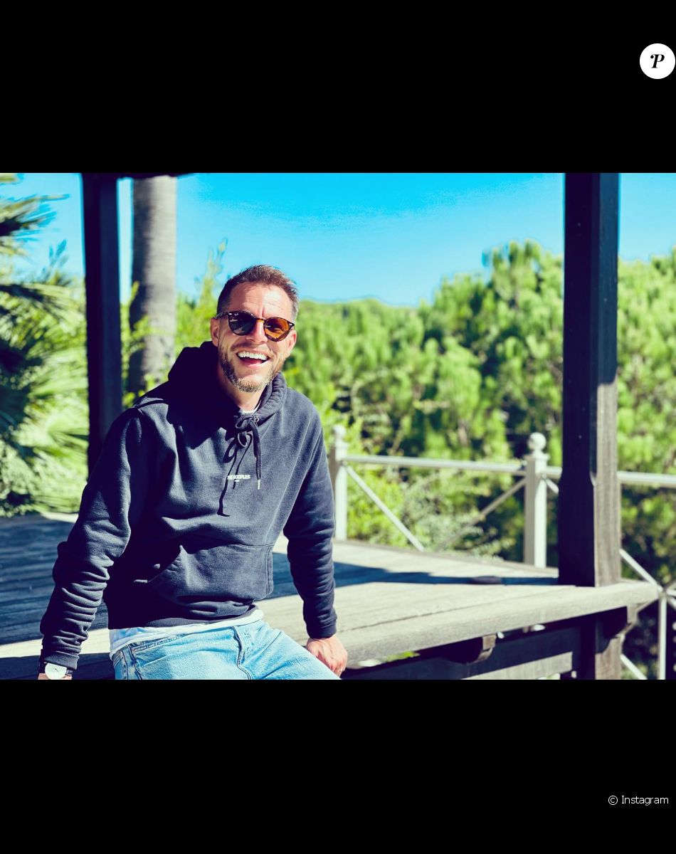 Eddy de "Mariés au premier regard" souriant sur Instagram