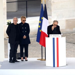 Fabrice Luchini, Muriel Robin et Pierre Arditi (qui prendront la parole à l'occasion de son hommage) - Cérémonie d'hommage national à l'Hôtel national des Invalides en hommage à Michel Bouquet décédé le 13 avril 2022. Paris le 27 avril 2022. Michel Bouquet a été inhumé dans la plus stricte intimité le 15/04/2022 à Étais-la Sauvin dans l'Yonne. © Domnique Jacovides / Bestimage