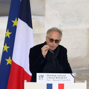 Fabrice Luchini (qui a pris la parole à l'occasion de son hommage) - Cérémonie d'hommage national à l'Hôtel national des Invalides en hommage à Michel Bouquet décédé le 13 avril 2022. Paris le 27 avril 2022. Michel Bouquet a été inhumé dans la plus stricte intimité le 15/04/2022 à Étais-la Sauvin dans l'Yonne. © Domnique Jacovides / Bestimage