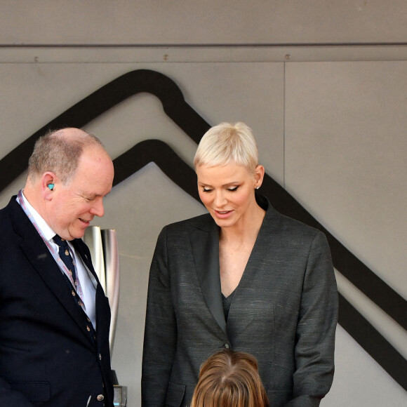 Le prince Albert II de Monaco, la princesse Charlene de Monaco et leur fille, la princesse Gabriella - Remise des prix du championnat du "Monaco ePrix" à Monaco. Le 30 avril 2022 © Bruno Bebert / Bestimage
