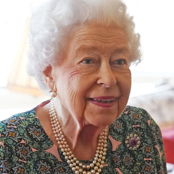 La reine Elisabeth II d'Angleterre s'exprime lors d'une audience au château de Windsor le 16 février 2022.