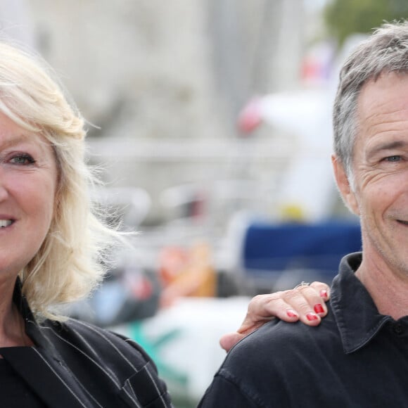 Charlotte de Turckheim et Bruno Wolkowitch - Photocall du téléfilm "La loi de Valérie" lors de la 19ème édition du Festival de la Fiction TV de la Rochelle, France, le 16 septembre 2017. © Patrick Bernard/Bestimage