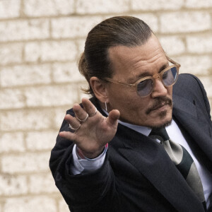 Johnny Depp à la sortie du tribunal de Fairfax, le 26 avril 2022. 