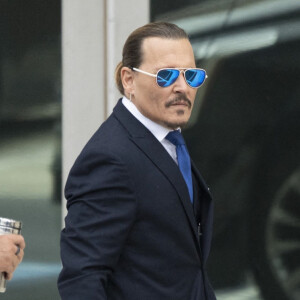 Johnny Depp arrive au tribunal de Fairfax