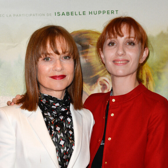 Isabelle Huppert et Lolita Chammah à l'avant-première du film "Barrage" au cinéma MK2 Odéon à Paris. © Guirec Coadic/Bestimage